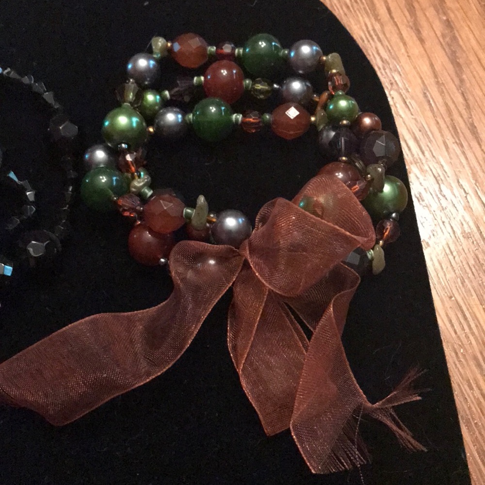 2 bracelets - Picture 2 of 3